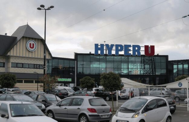 Un hyper U en pays d'Auge